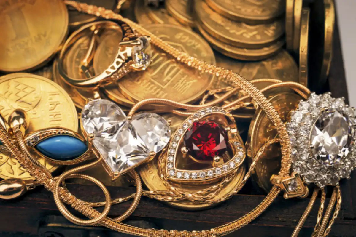 Jewelry Engravings with Character